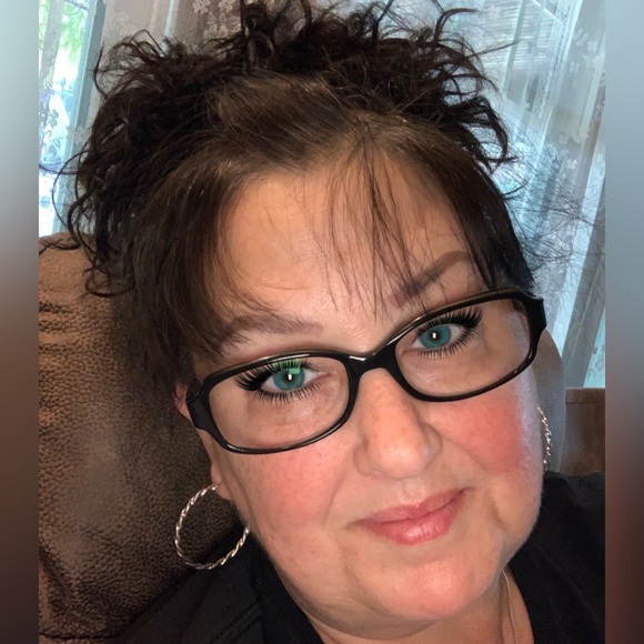 Meet your Posher, Kyle - Picture 2 of 2